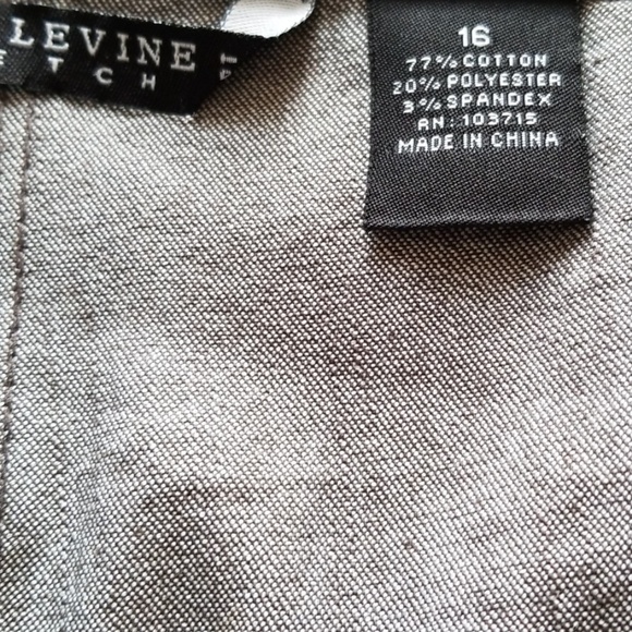 Larry Levine Stretch Capris - Picture 7 of 8